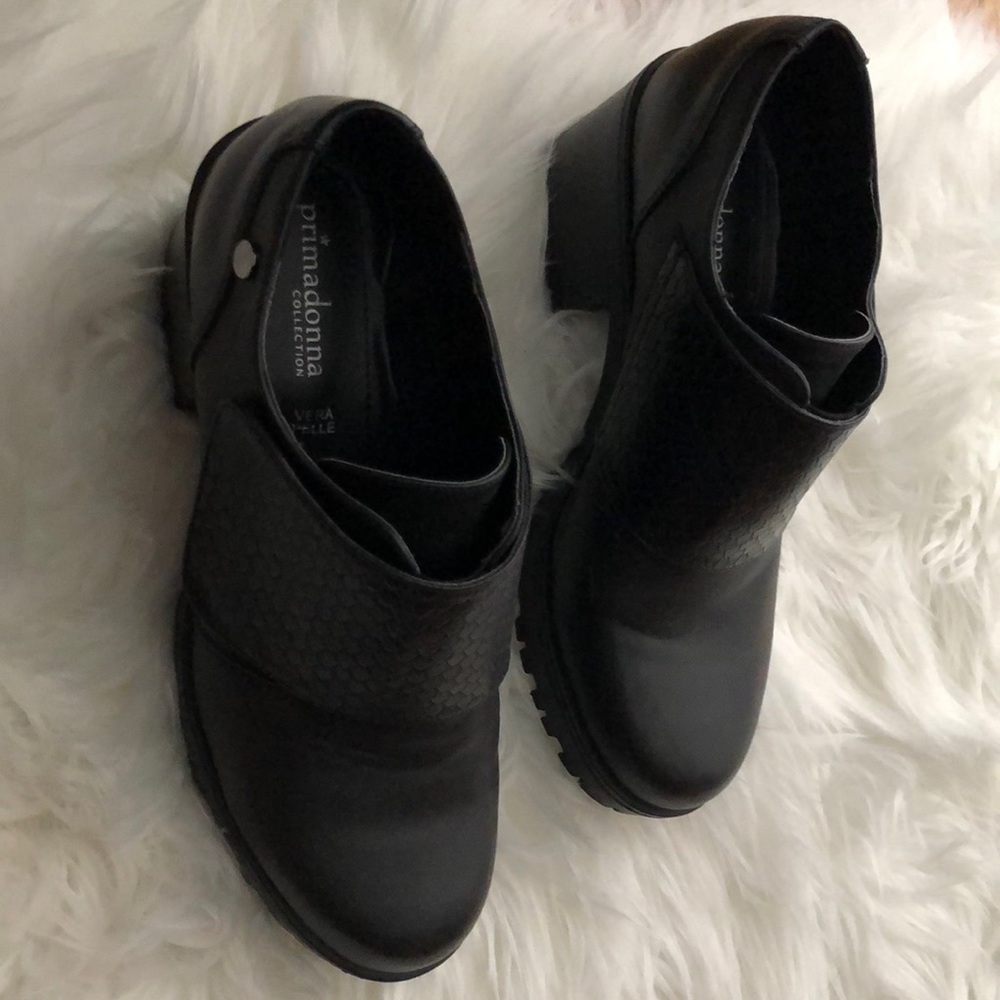 I bought them in Milan-Italy,used them once.